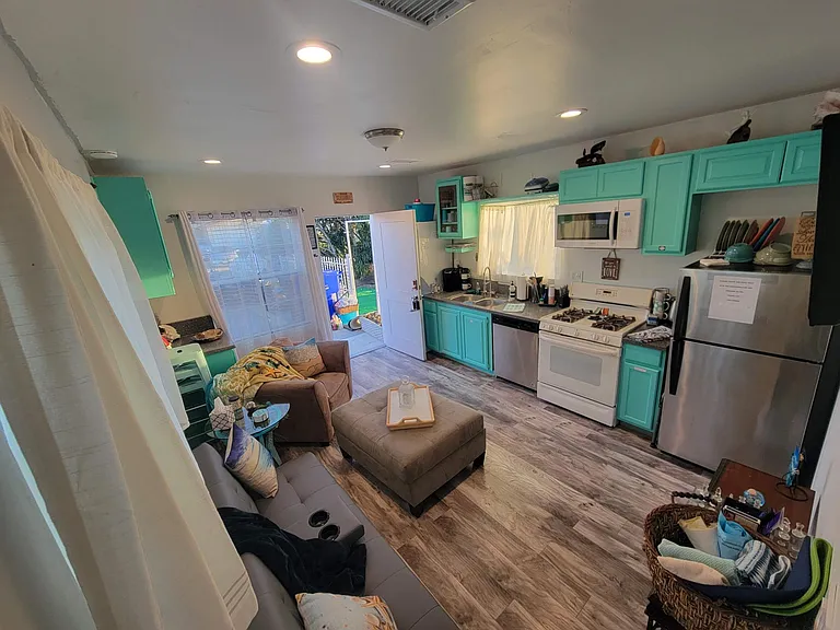 512 Capistrano Dr #2 — Photo 17