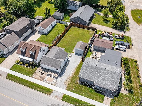 3rd image of 9524 Walker Rd