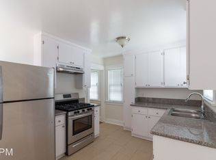 1812 N Commonwealth Ave, Los Angeles, CA 90027