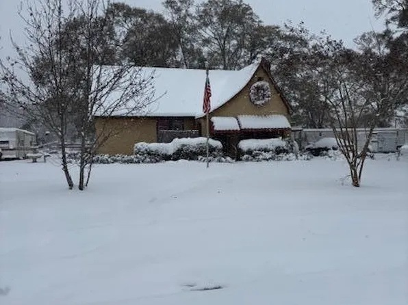 633 Buchanan St, Saint Martinville, LA 70582