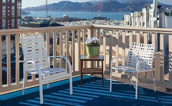 2140 Pacific Avenue Building Roof Deck