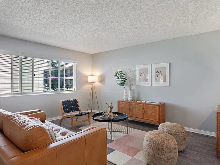 The Circle Apartments at Long Beach — Photo 84