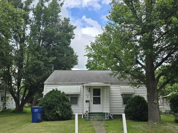 610 S Jackson St, West Frankfort, IL 62896