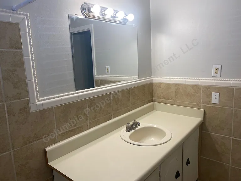 2314 Lady St — Photo 17