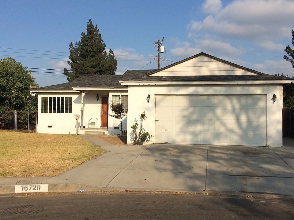 1st image of 16720 E Queenside Dr