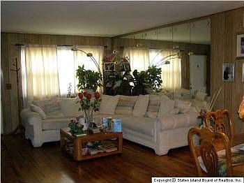 3rd image of 451 Grandview Ave