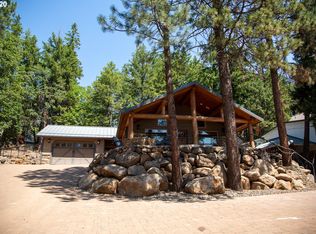 360 Oak Park Ln, Tygh Valley, OR