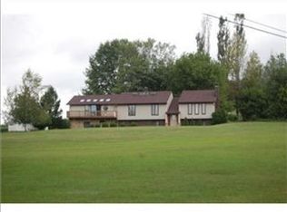 729 Mulberry Hill Rd, Mount Pleasant, PA 15666