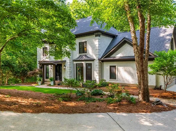 210 Hunters Vw, Roswell, GA 30075