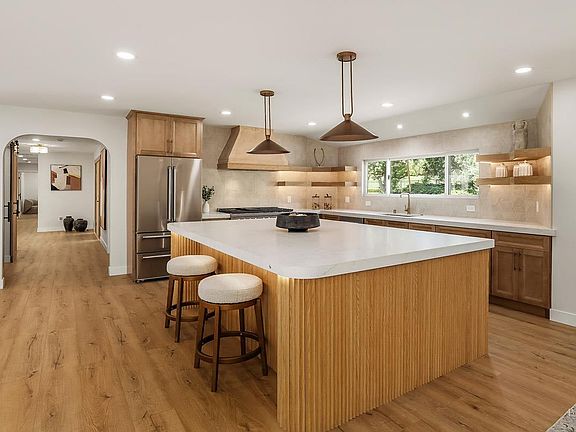 5th image of 23 Prestwick Court