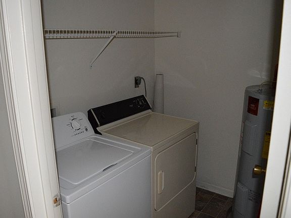 3rd image of 1606 Hannibal Dr