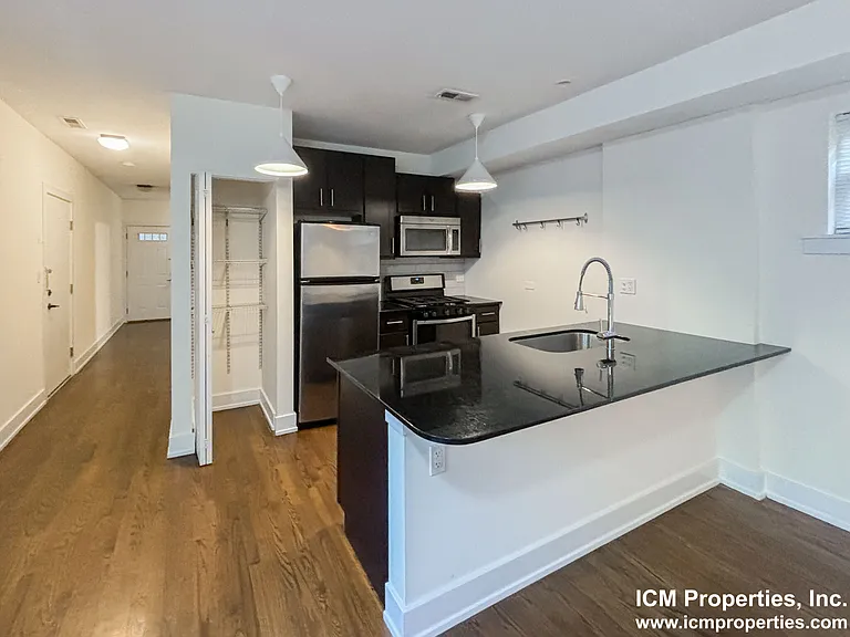 5063 N Winchester Ave #1 — Photo 1