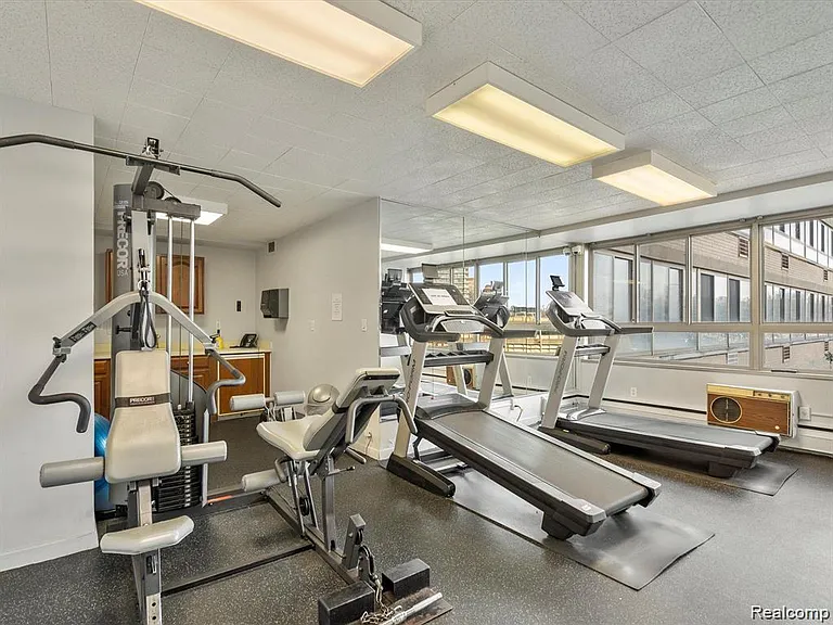 8900 E Jefferson Ave #1110 — Photo 9