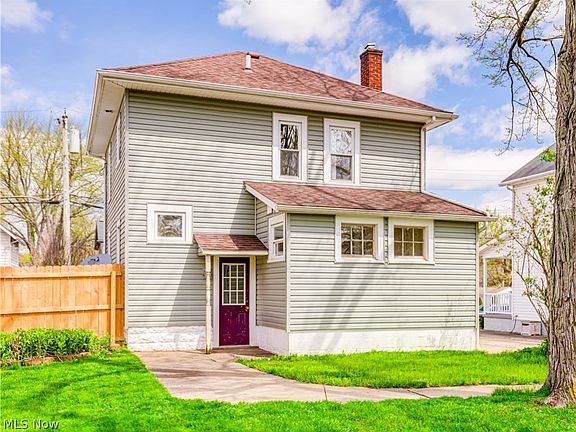 3rd image of 536 Grove Ave