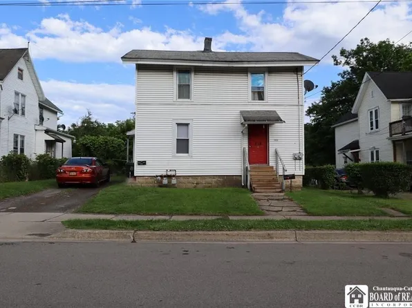 518 Crescent St, Jamestown, NY 14701