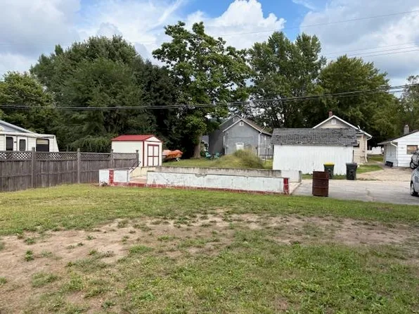 820 N Prairie St, Prairie Du Chien, WI 53821