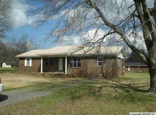 243 Farmer Rd, Fyffe, AL 35971