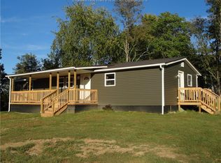 1443 Hickory Ridge Rd, Salt Rock, WV 25559