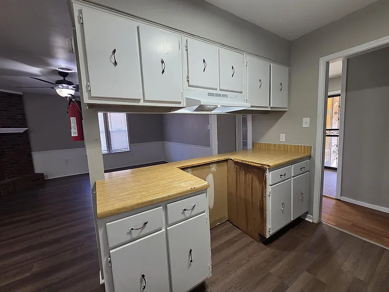 5787 Northland Dr — Photo 23