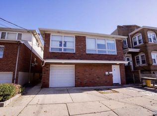 214 8th St, Fairview, NJ 07022