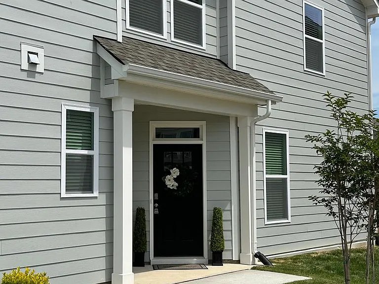 381 Creekview Rd — Photo 2