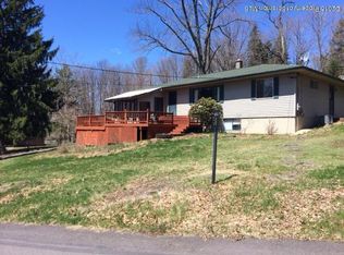 101 Hilltop Rd, Waverly, PA 18471