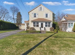 240 Clover Ridge Dr, Syracuse, NY 13206