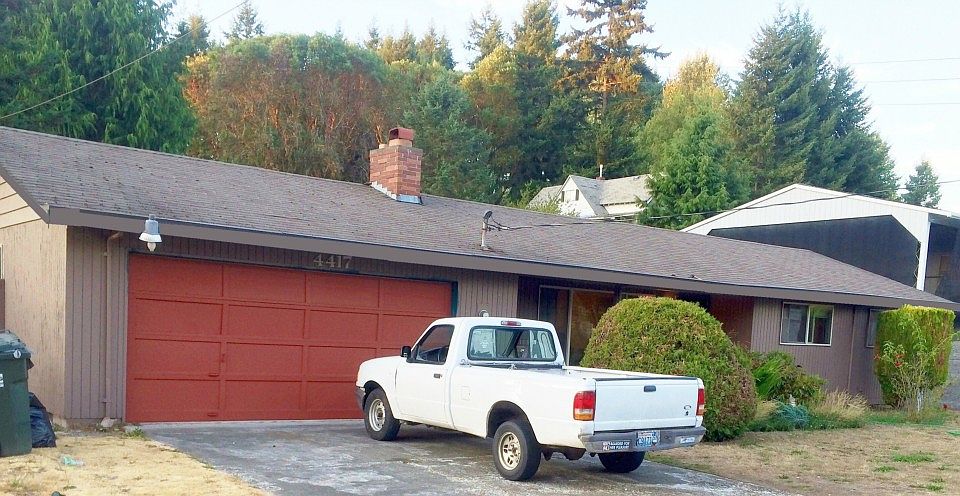 1st image of 4417 S 49th St