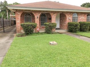 2715 Metairie Ct, Metairie, LA 70002