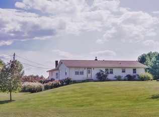 28935 Wren Ln, Jerseyville, IL 62052