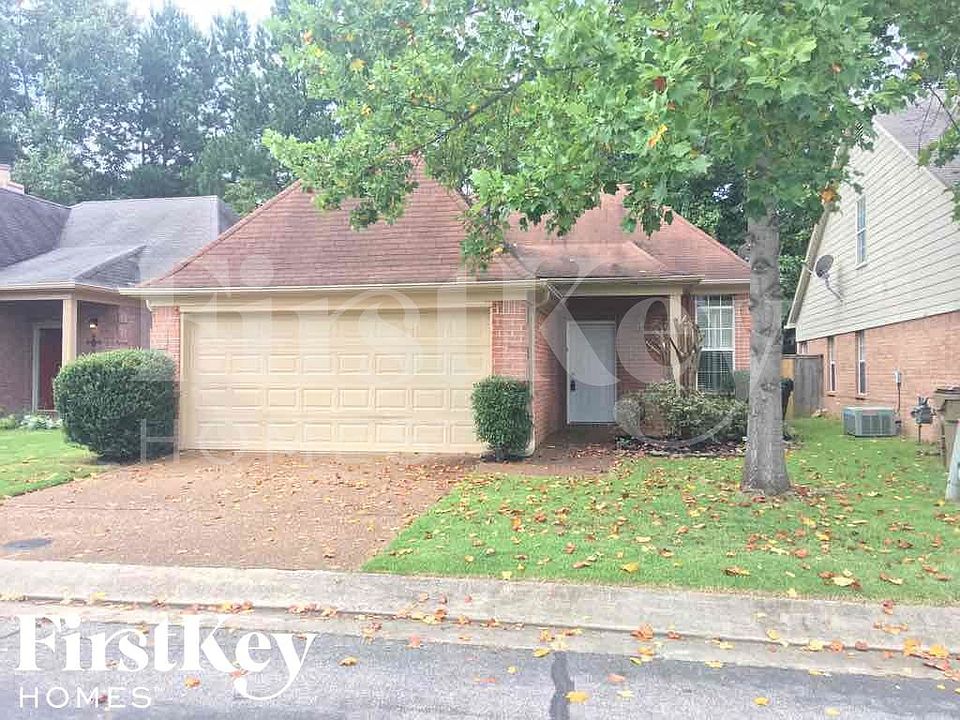 1st image of 865 Abbey Grove Ln