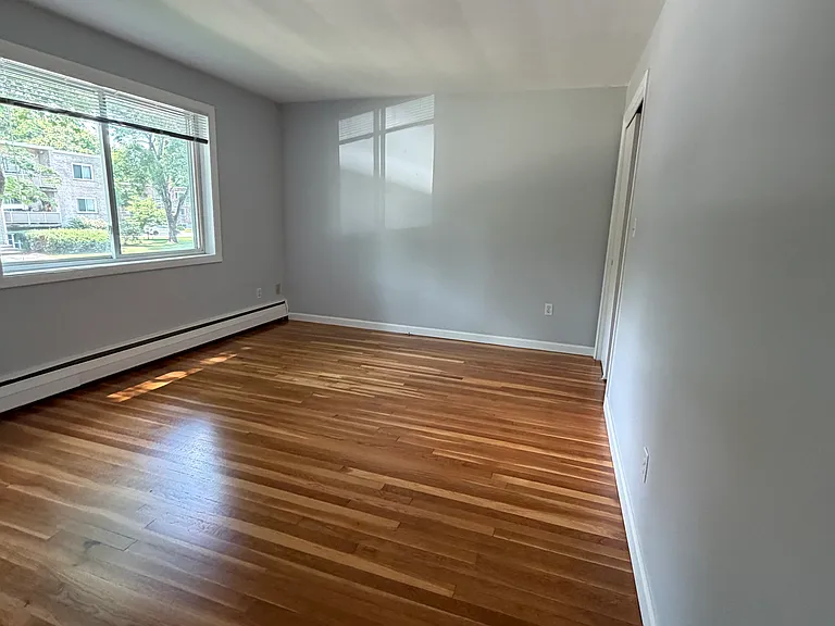 42 Lionel Ave #C — Photo 5
