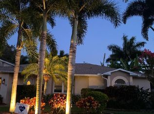 2038 Bradway St NE, Palm Bay, FL 32905