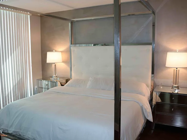 600 W Las Olas Blvd #301 — Photo 9