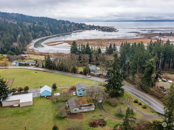 7765 Cultus Bay Road, Clinton, WA 98236