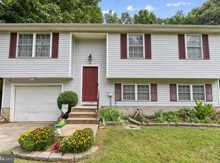 40 Plumosa Dr, Fredericksburg, VA 22405