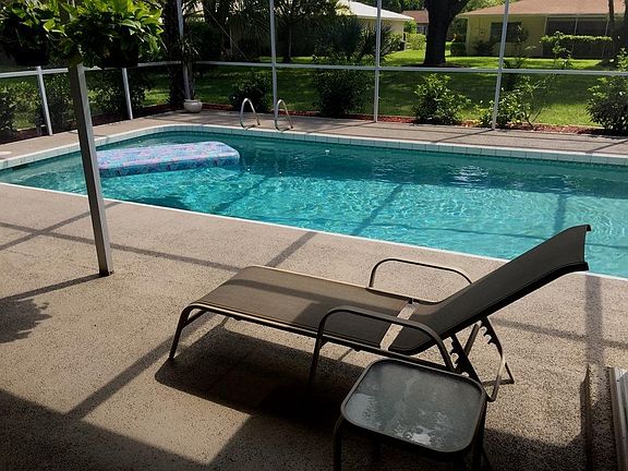 5th image of 1706 Coral Sands Ct