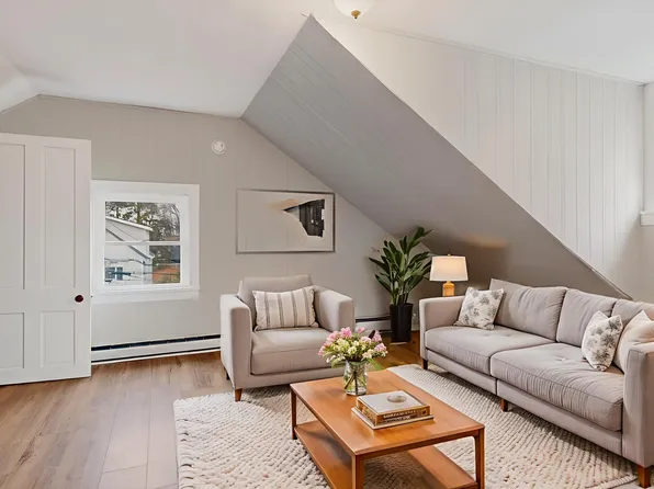 40 Court St, Bath, ME