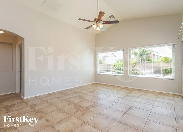 2647 W Canyon Way — Photo 7