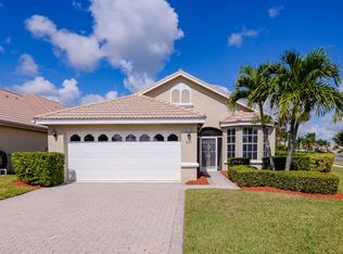 825 SW Lake Charles Cir, Port Saint Lucie, FL 34986