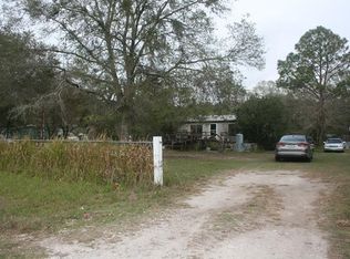 27553 Holiday Dr, Dade City, FL 33525