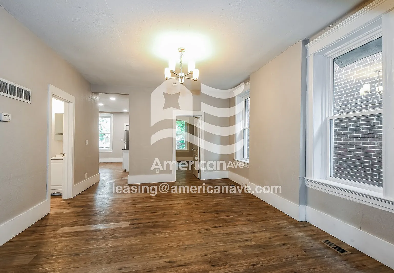 2 bed, 1.0 bath, 1072 sqft, $1,255 — Photo 4