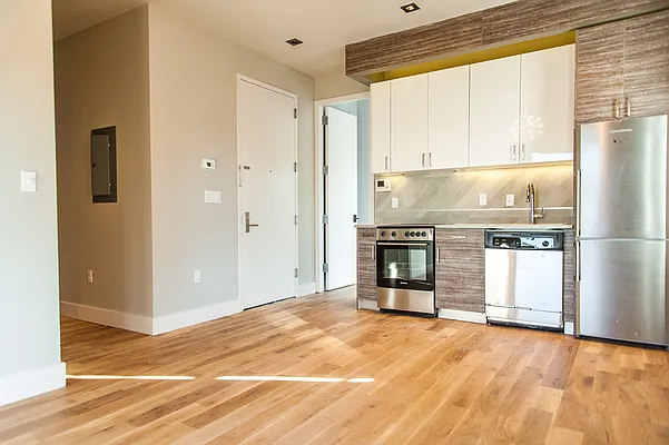 Rented by Nooklyn NYC LLC | media 82