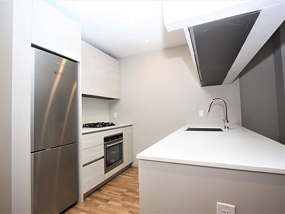 4th image of 1511 Bedford Ave #1HH