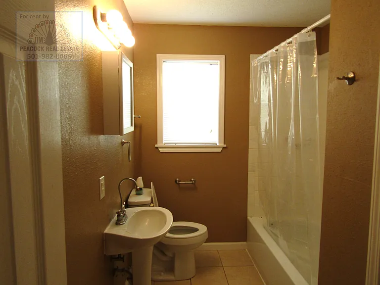 213 Stevenson St — Photo 7