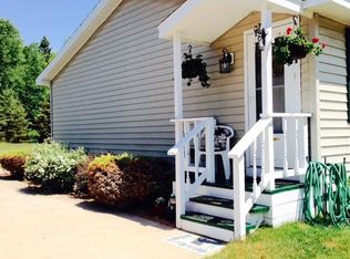 423 E Nordquist Rd, Cedarville, MI 49719