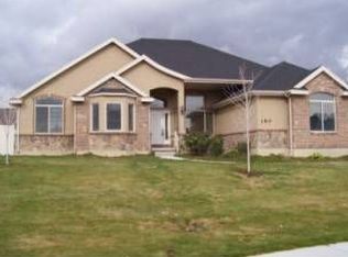 180 W Hidden Creek Dr, Lehi, UT 84043