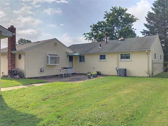 5th image of 1973 Edgewood Dr