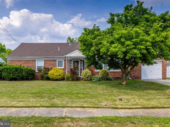 5645 Wisteria Ave, Pennsauken, NJ 08109