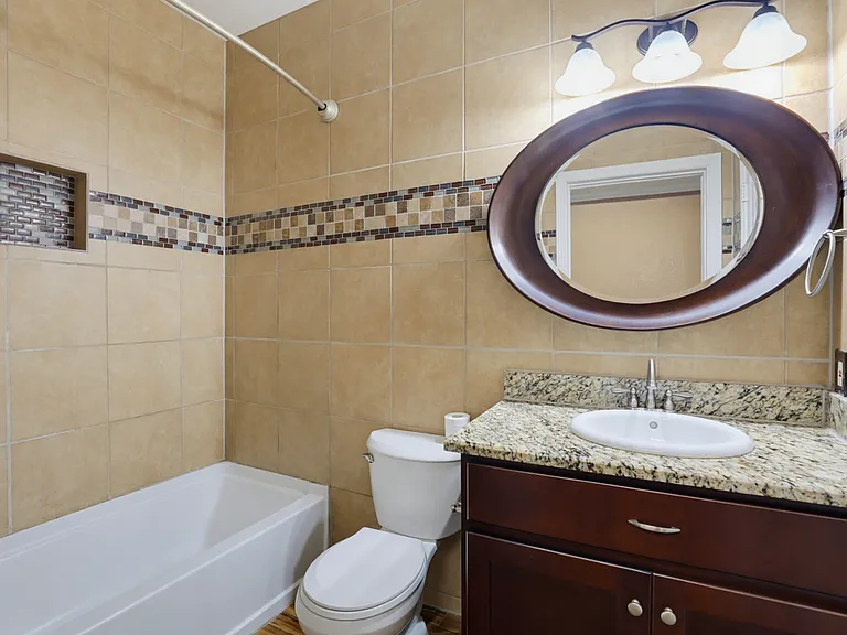 236 E Dullnig Ct #1 — Photo 7